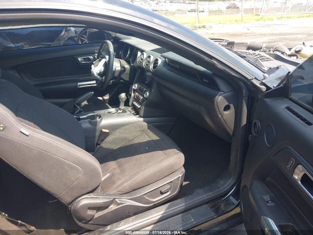 45648059 :رقم المزاد ، 1FA6P8TH9N5121311 vin ، 2022 Ford Mustang Ecoboost Fastback مزاد بيع