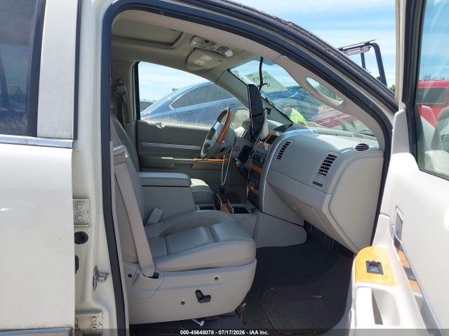 Продажа на аукционе авто 2008 Chrysler Aspen Limited, vin: 1A8HW58228F134918, номер лота: 45648078