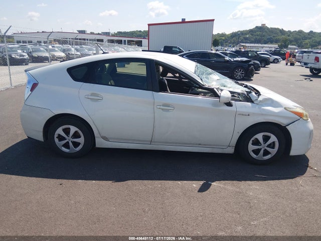 45648112 :رقم المزاد ، JTDKN3DU6E1784212 vin ، 2014 Toyota Prius Three مزاد بيع