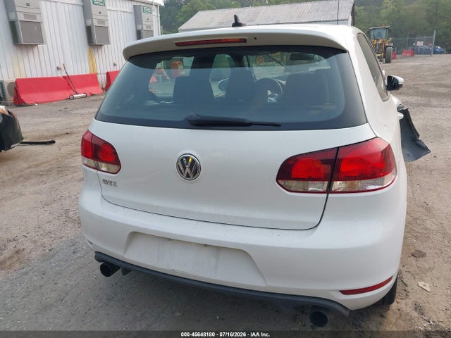 2013 Volkswagen Gti 2-door მანქანა იყიდება აუქციონზე, vin: WVWED7AJ4DW116394, აუქციონის ნომერი: 45648180