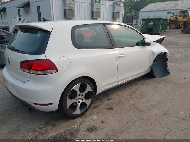 2013 Volkswagen Gti 2-door მანქანა იყიდება აუქციონზე, vin: WVWED7AJ4DW116394, აუქციონის ნომერი: 45648180