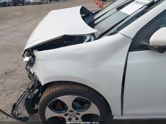 2013 Volkswagen Gti 2-door მანქანა იყიდება აუქციონზე, vin: WVWED7AJ4DW116394, აუქციონის ნომერი: 45648180