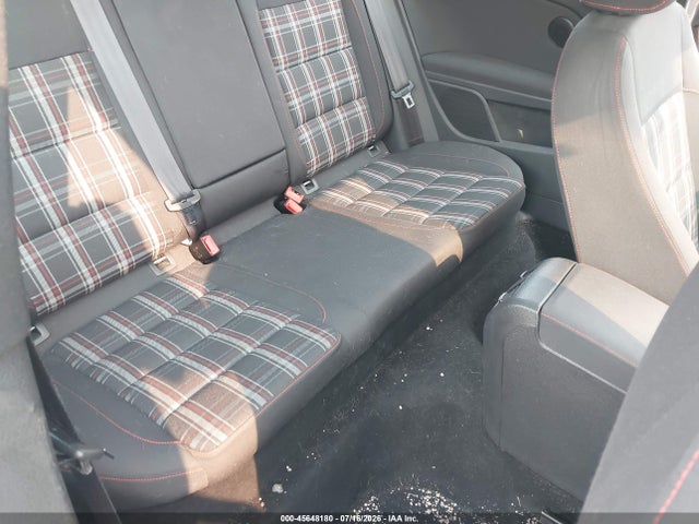 2013 Volkswagen Gti 2-door მანქანა იყიდება აუქციონზე, vin: WVWED7AJ4DW116394, აუქციონის ნომერი: 45648180