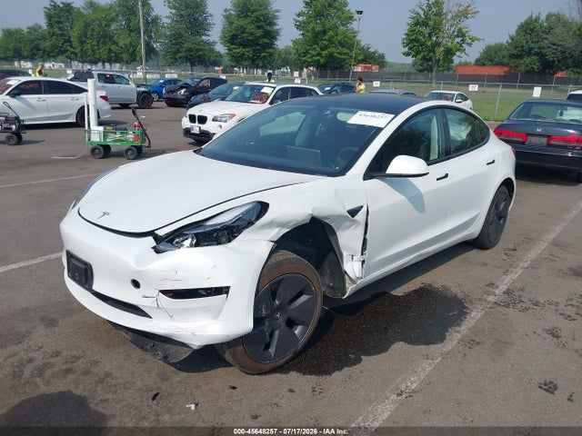 Tesla Model 3 Rear-wheel Drive 2023 5YJ3E1EA6PF573261 Image 2