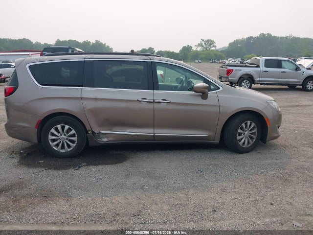 Aukcja sprzedaży 2017 Chrysler Pacifica Touring-l, vin: 2C4RC1BG7HR705331, numer aukcji: 45648286