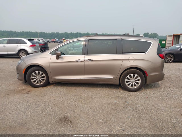 Aukcja sprzedaży 2017 Chrysler Pacifica Touring-l, vin: 2C4RC1BG7HR705331, numer aukcji: 45648286