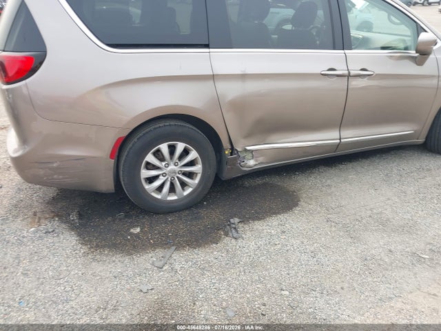 Aukcja sprzedaży 2017 Chrysler Pacifica Touring-l, vin: 2C4RC1BG7HR705331, numer aukcji: 45648286