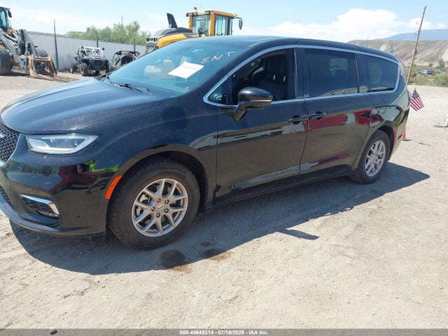 Chrysler Pacifica Select 2025 2C4RC1BGXSR510069 Image 2