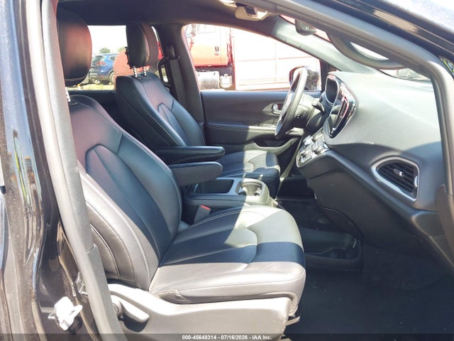 Chrysler Pacifica Select 2025 2C4RC1BGXSR510069 Image 5