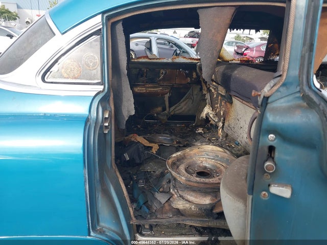 45648352 :رقم المزاد ، 526263121 vin ، 1952 Cadillac Sedan مزاد بيع