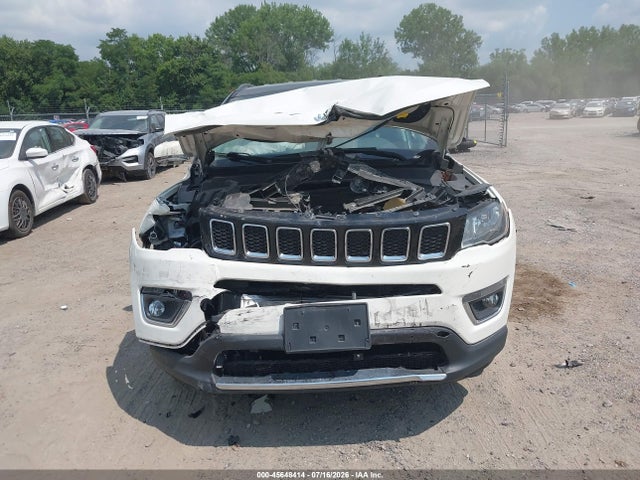 45648414 :رقم المزاد ، 3C4NJDCB3JT437275 vin ، 2018 Jeep Compass Limited 4x4 مزاد بيع