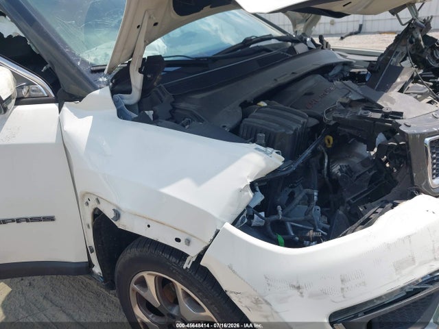 45648414 :رقم المزاد ، 3C4NJDCB3JT437275 vin ، 2018 Jeep Compass Limited 4x4 مزاد بيع
