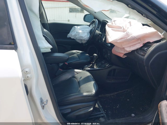 45648414 :رقم المزاد ، 3C4NJDCB3JT437275 vin ، 2018 Jeep Compass Limited 4x4 مزاد بيع