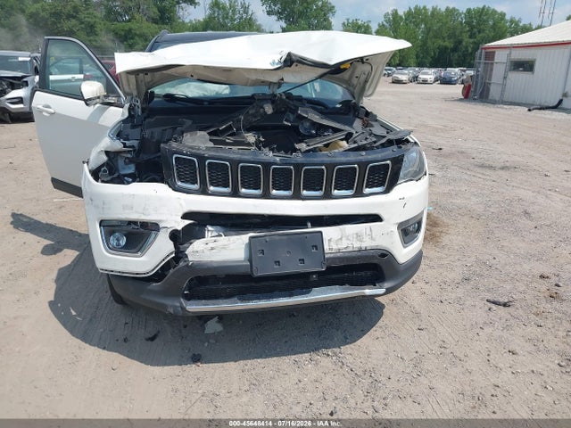 45648414 :رقم المزاد ، 3C4NJDCB3JT437275 vin ، 2018 Jeep Compass Limited 4x4 مزاد بيع