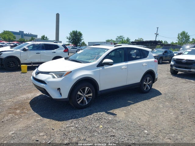 Toyota Rav4 Xle 2016 JTMRFREV1GD193129 Image 2