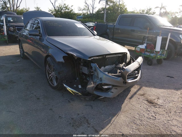 45648460 :رقم المزاد ، WDDZF4JB0HA117733 vin ، 2017 Mercedes-benz E 300 مزاد بيع