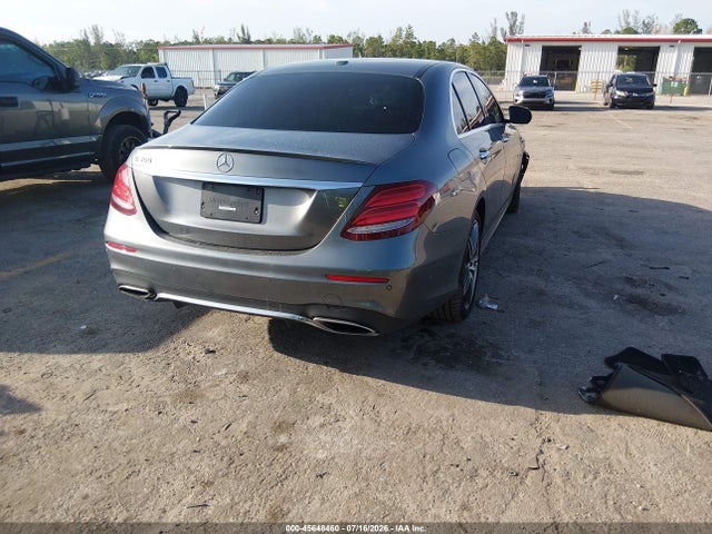 45648460 :رقم المزاد ، WDDZF4JB0HA117733 vin ، 2017 Mercedes-benz E 300 مزاد بيع