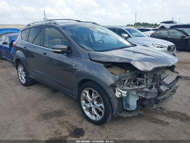2014 Ford Escape Titanium მანქანა იყიდება აუქციონზე, vin: 1FMCU0J9XEUA61737, აუქციონის ნომერი: 45648491