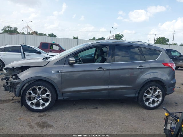 2014 Ford Escape Titanium მანქანა იყიდება აუქციონზე, vin: 1FMCU0J9XEUA61737, აუქციონის ნომერი: 45648491