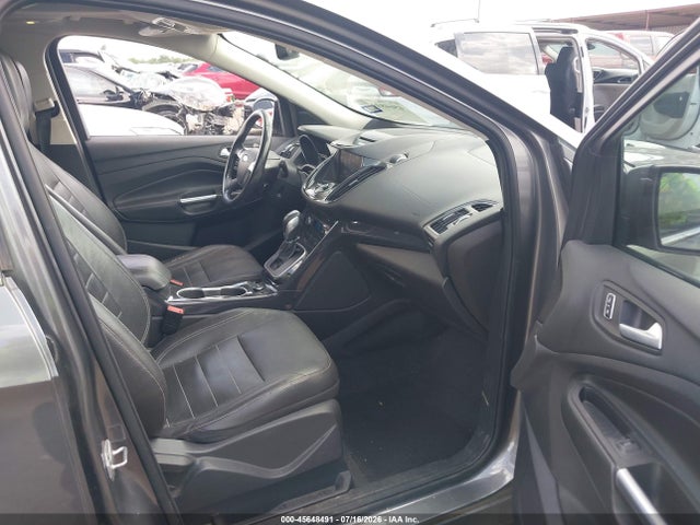 2014 Ford Escape Titanium მანქანა იყიდება აუქციონზე, vin: 1FMCU0J9XEUA61737, აუქციონის ნომერი: 45648491