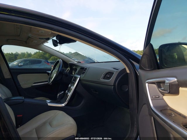 Aukcja sprzedaży 2017 Volvo S60 T5 Dynamic, vin: YV140MTL7H2420816, numer aukcji: 45648552