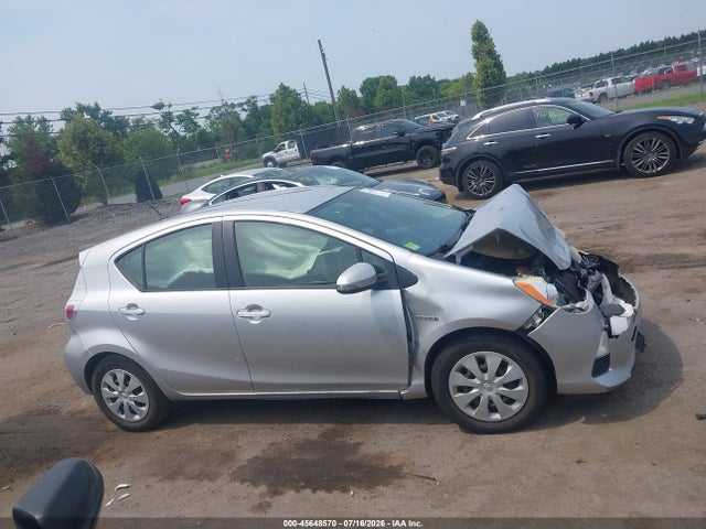2013 Toyota Prius C Two მანქანა იყიდება აუქციონზე, vin: JTDKDTB3XD1046831, აუქციონის ნომერი: 45648570