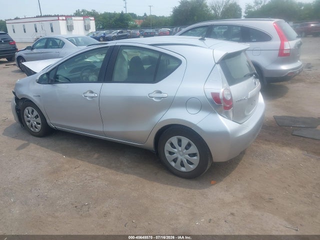 2013 Toyota Prius C Two მანქანა იყიდება აუქციონზე, vin: JTDKDTB3XD1046831, აუქციონის ნომერი: 45648570