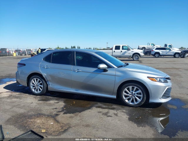 2023 Toyota Camry Le მანქანა იყიდება აუქციონზე, vin: 4T1C11AK6PU136180, აუქციონის ნომერი: 45648619