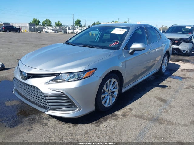 2023 Toyota Camry Le მანქანა იყიდება აუქციონზე, vin: 4T1C11AK6PU136180, აუქციონის ნომერი: 45648619