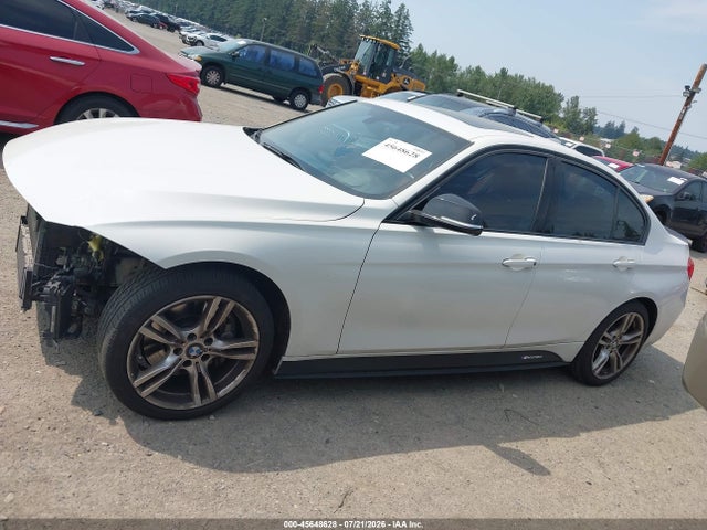 2013 Bmw 335i Xdrive მანქანა იყიდება აუქციონზე, vin: WBA3B9G52DNR90085, აუქციონის ნომერი: 45648628