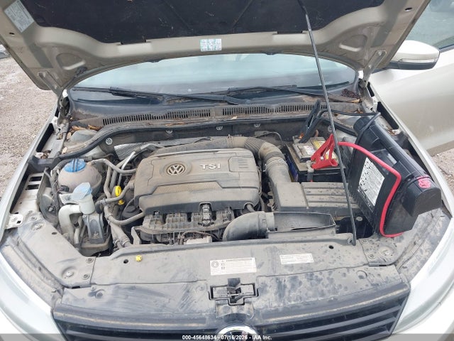 45648634 :رقم المزاد ، 3VWD07AJ4EM225718 vin ، 2014 Volkswagen Jetta 1.8t Se مزاد بيع