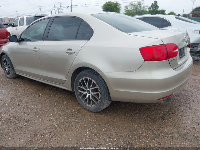 45648634 :رقم المزاد ، 3VWD07AJ4EM225718 vin ، 2014 Volkswagen Jetta 1.8t Se مزاد بيع