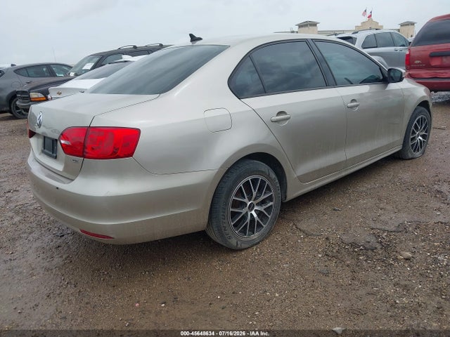 45648634 :رقم المزاد ، 3VWD07AJ4EM225718 vin ، 2014 Volkswagen Jetta 1.8t Se مزاد بيع