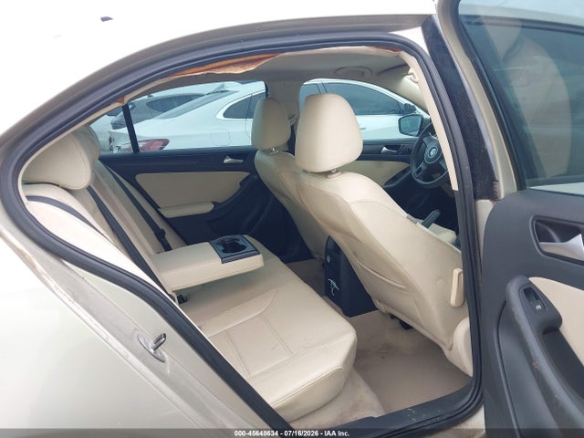 45648634 :رقم المزاد ، 3VWD07AJ4EM225718 vin ، 2014 Volkswagen Jetta 1.8t Se مزاد بيع