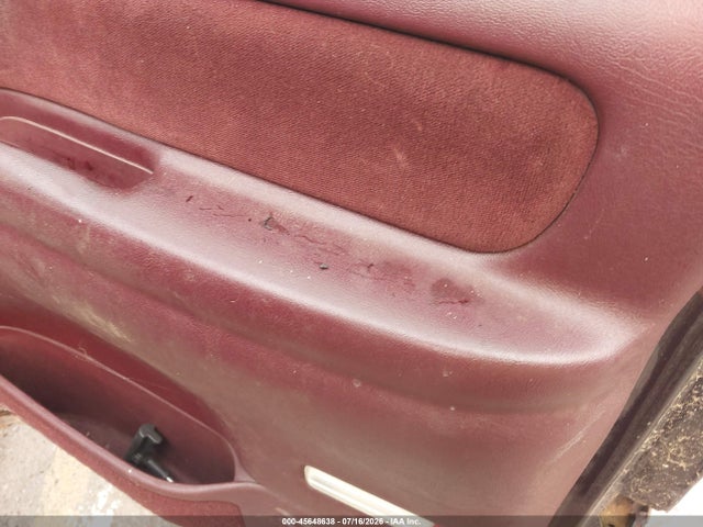 45648638 :رقم المزاد ، 3GNEK18RXTG163206 vin ، 1996 Chevrolet Tahoe K1500 مزاد بيع