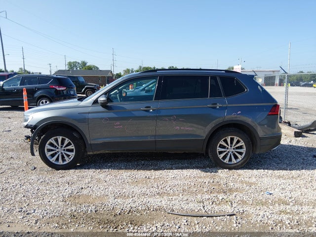 2018 Volkswagen Tiguan 2.0t S მანქანა იყიდება აუქციონზე, vin: 3VV0B7AX9JM111869, აუქციონის ნომერი: 45648693