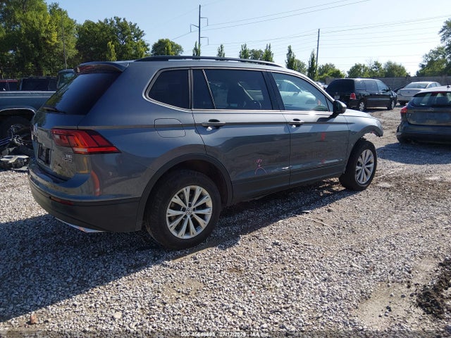 2018 Volkswagen Tiguan 2.0t S მანქანა იყიდება აუქციონზე, vin: 3VV0B7AX9JM111869, აუქციონის ნომერი: 45648693