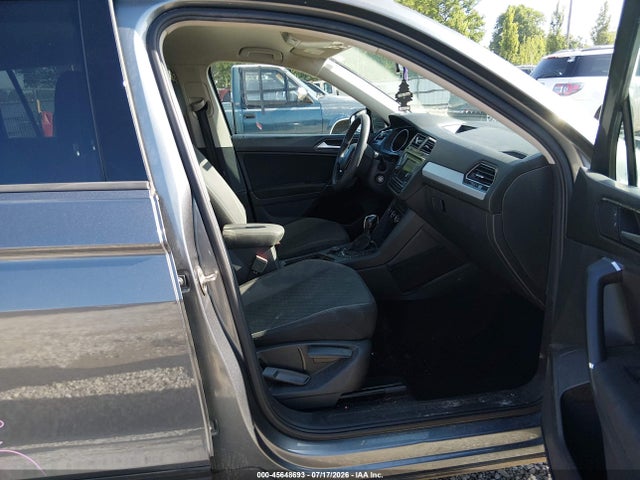 2018 Volkswagen Tiguan 2.0t S მანქანა იყიდება აუქციონზე, vin: 3VV0B7AX9JM111869, აუქციონის ნომერი: 45648693