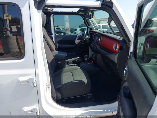 1C4HJXFN4MW649993 Jeep Wrangler Unlimited Rubicon 4x4