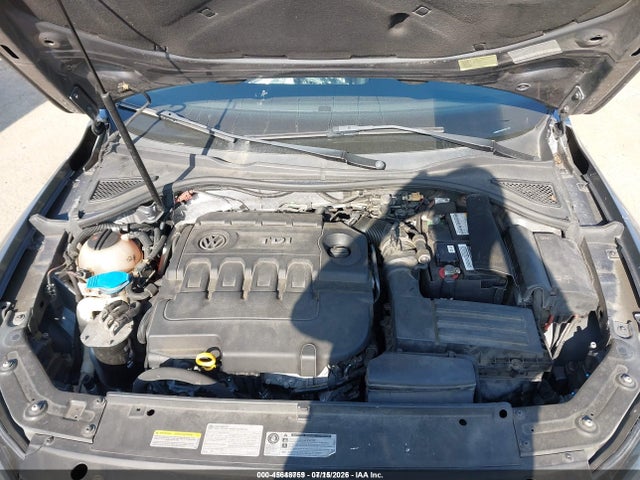 1VWBV7A32FC051192 Volkswagen Passat 2.0l Tdi Se