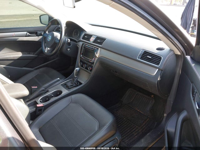 1VWBV7A32FC051192 Volkswagen Passat 2.0l Tdi Se