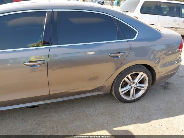 1VWBV7A32FC051192 Volkswagen Passat 2.0l Tdi Se