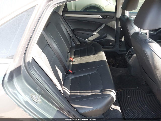 1VWBV7A32FC051192 Volkswagen Passat 2.0l Tdi Se