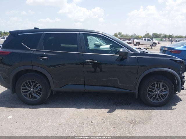 5N1AT3AA2MC796898 Nissan Rogue S Fwd