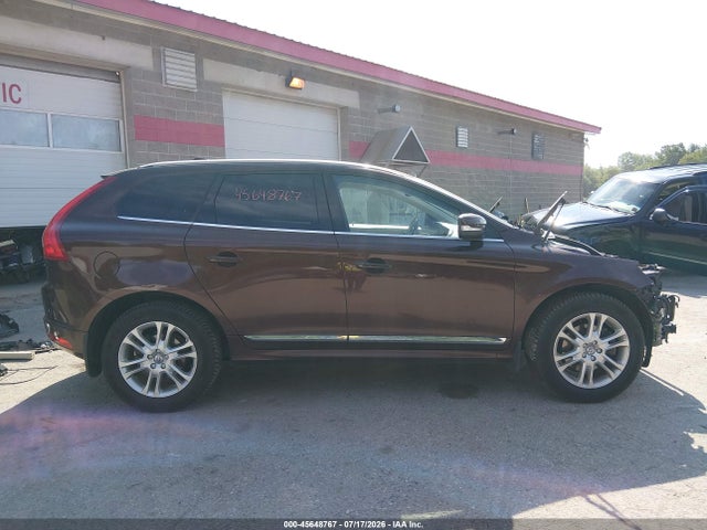 2016 Volvo Xc60 T5 Platinum მანქანა იყიდება აუქციონზე, vin: YV4612RM6G2865415, აუქციონის ნომერი: 45648767