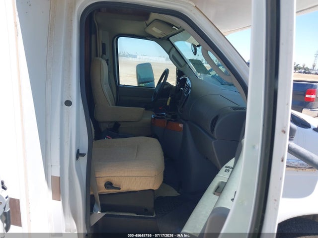 Auction sale of the 2006 Ford E-450 Cutaway, vin: 1FDXE45S36DA31306, lot number: 45648795