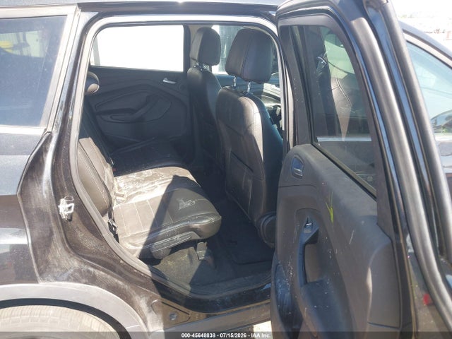 1FMCU9JX5EUE10726 Ford Escape Titanium