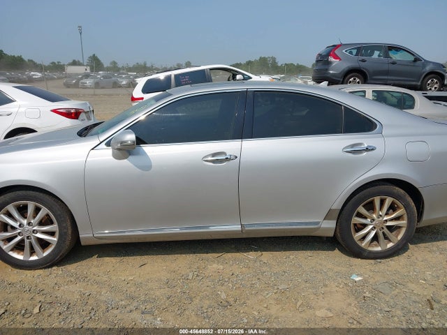 45648852 :رقم المزاد ، JTHBK1EG1B2451278 vin ، 2011 Lexus Es 350 مزاد بيع
