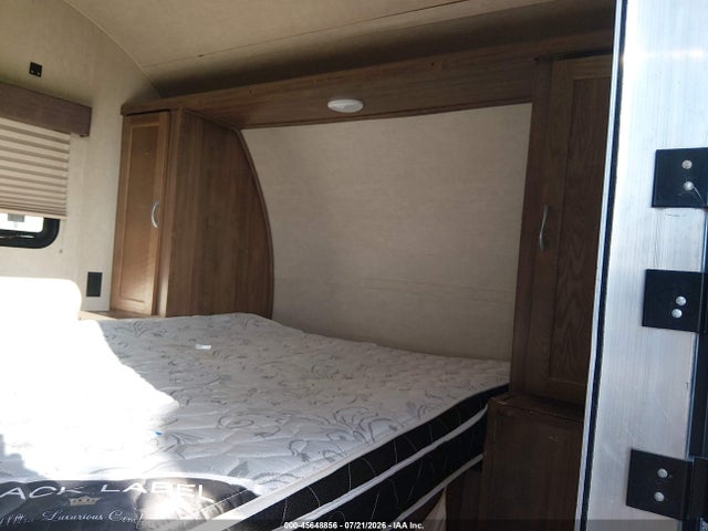 Продажа на аукционе авто 2018 Gulfstream Ameri-lite, vin: 1NL1G2112J1131231, номер лота: 45648856