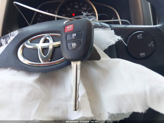 Toyota RAV4 LE 2014 JTMZFREV1ED034530 Image 11